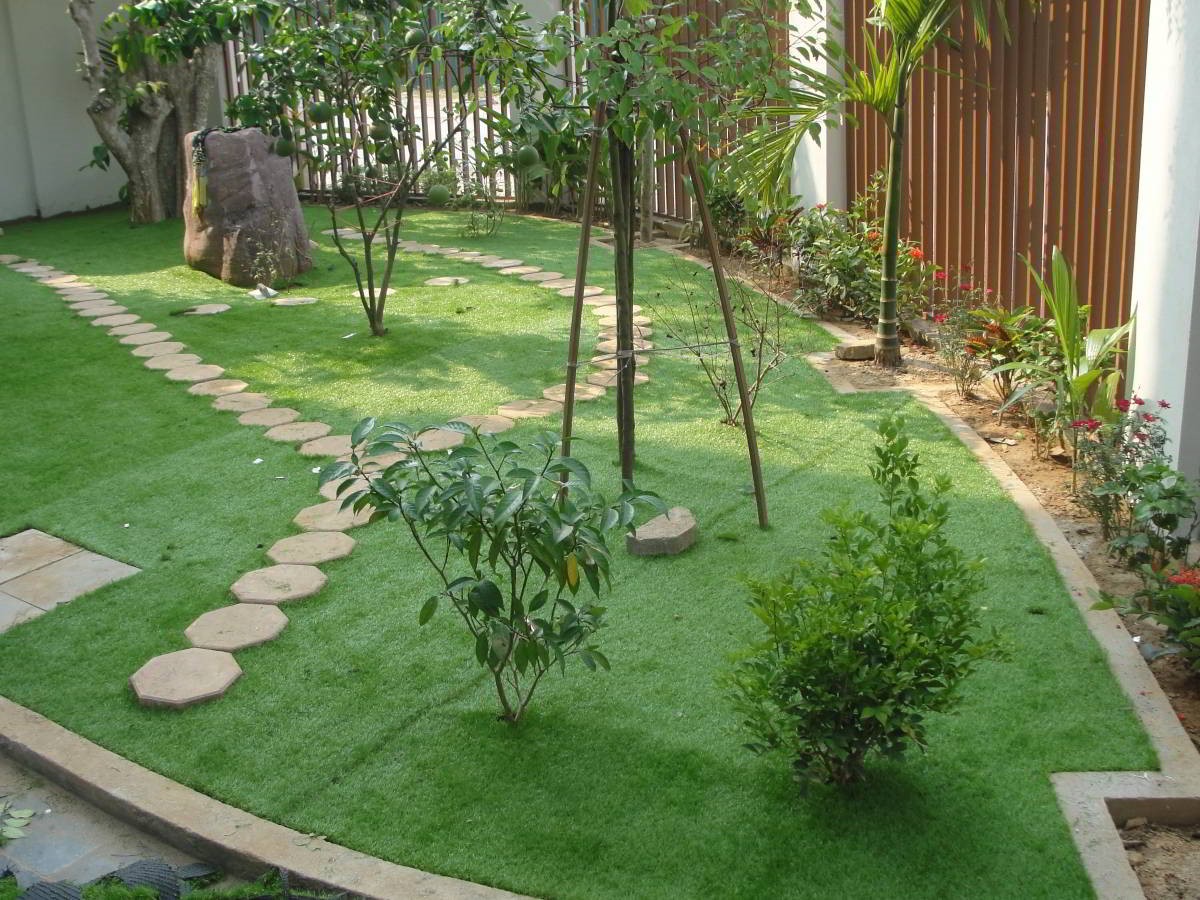 Thi công thảm cỏ biệt thự Bình Dương